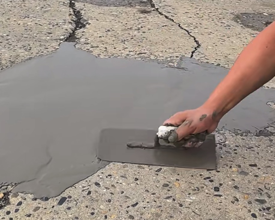 乌兰察布CGM 高效薄层道路修补料（CGM 道路抢修料）